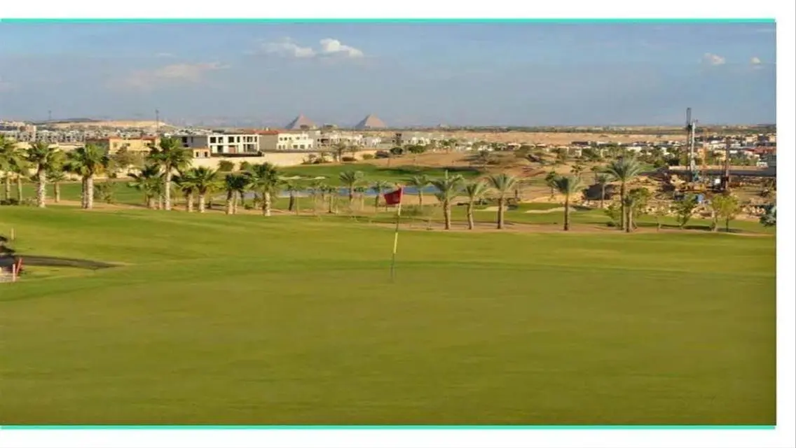 Luxury Villa for Sale with Spacious Design and Stunning View