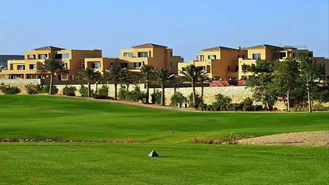 Luxury Villa for Sale with Spacious Design and Stunning View
