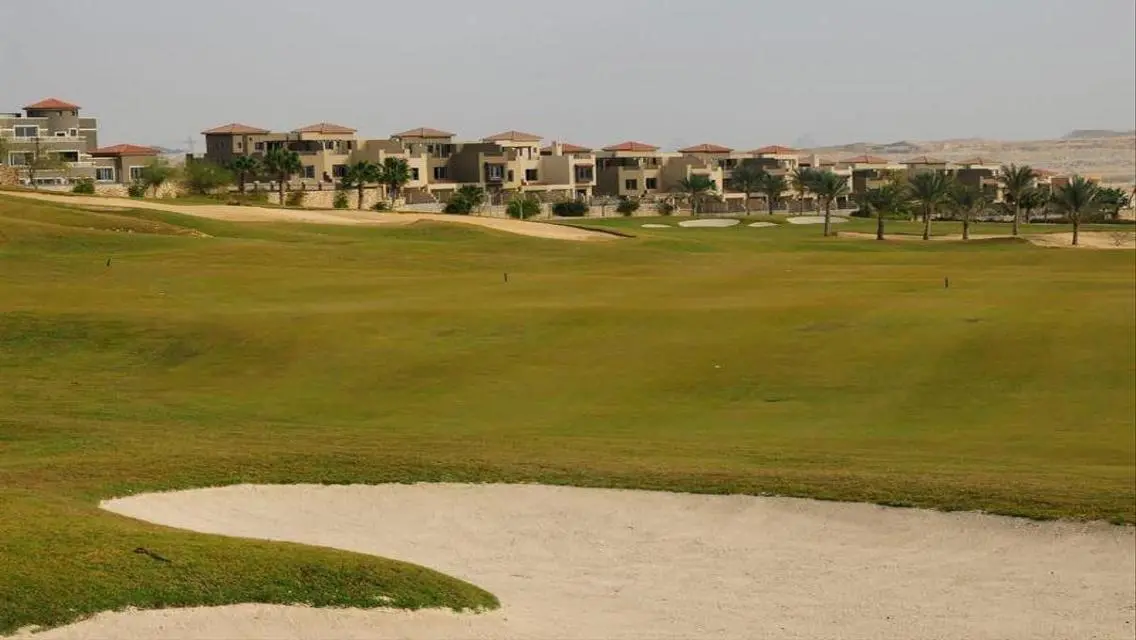 Luxury Villa for Sale with Spacious Design and Stunning View