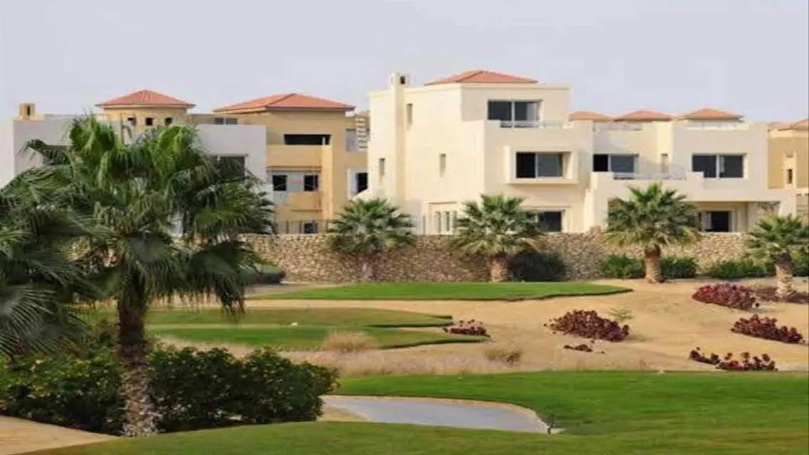 Luxury Villa for Sale with Spacious Design and Stunning View