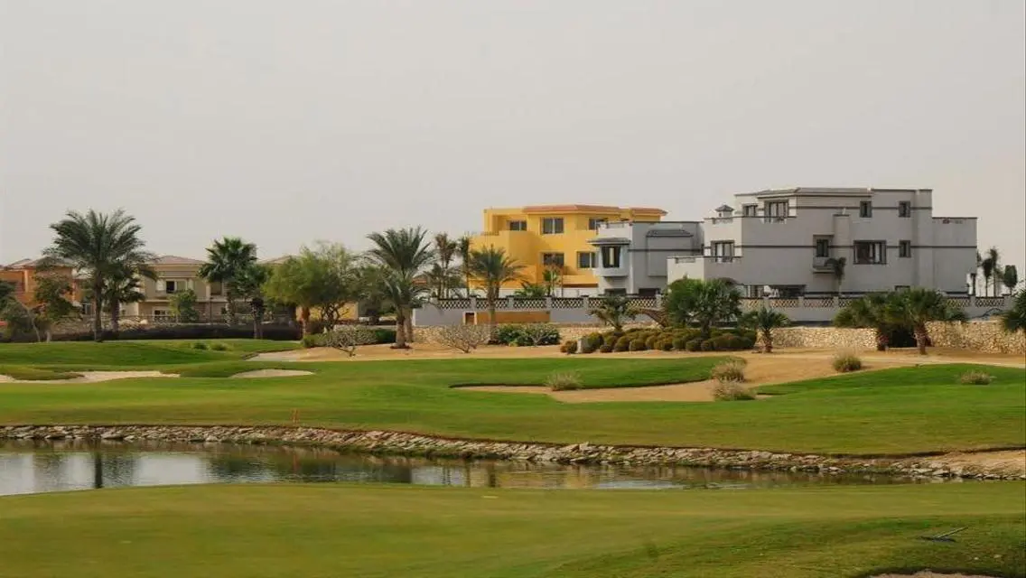 Luxury Villa for Sale with Spacious Design and Stunning View