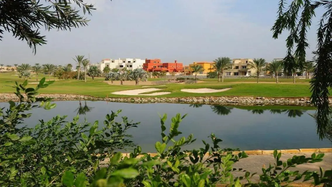 Luxury Villa for Sale with Spacious Design and Stunning View