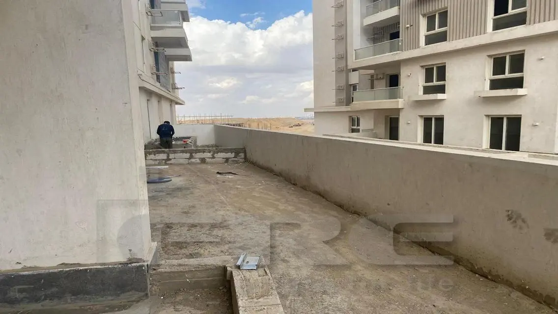 شقة فاخرة في iCity بحمام سباحة خاص