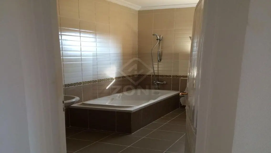 Luxury Apartment with Private Garden in E-4-4