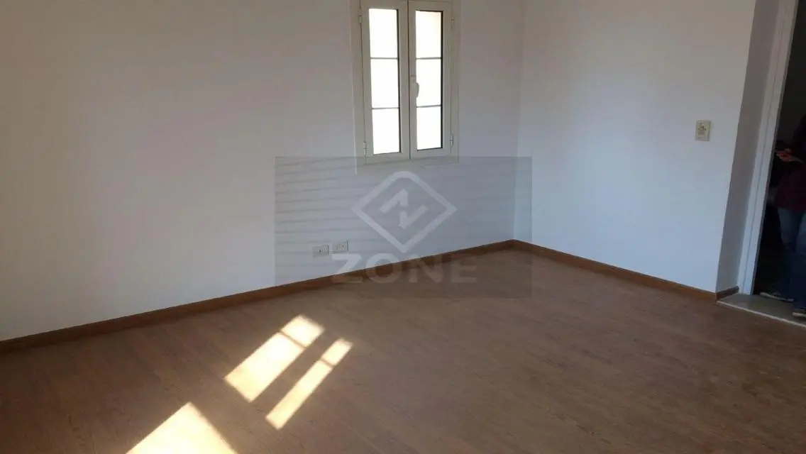 Luxury Apartment with Private Garden in E-4-4