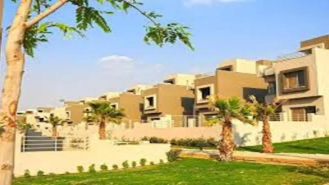 بالكامل في بالم هيلز، القاهرة الجديدة