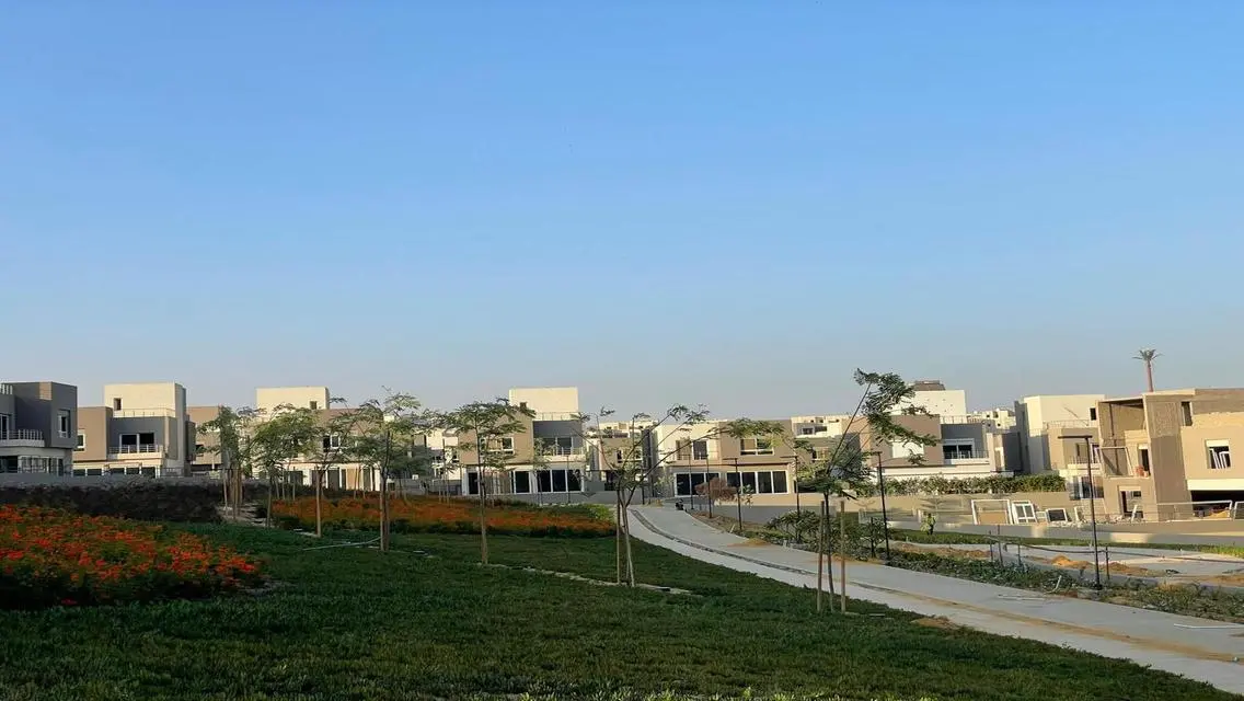 Luxurious Apartment with Spacious Layout and Premium Amenities