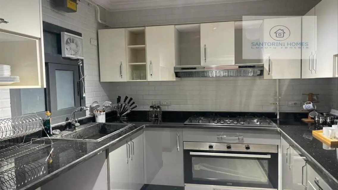 Luxury 3-Bedroom Apartment for Rent in Santorini