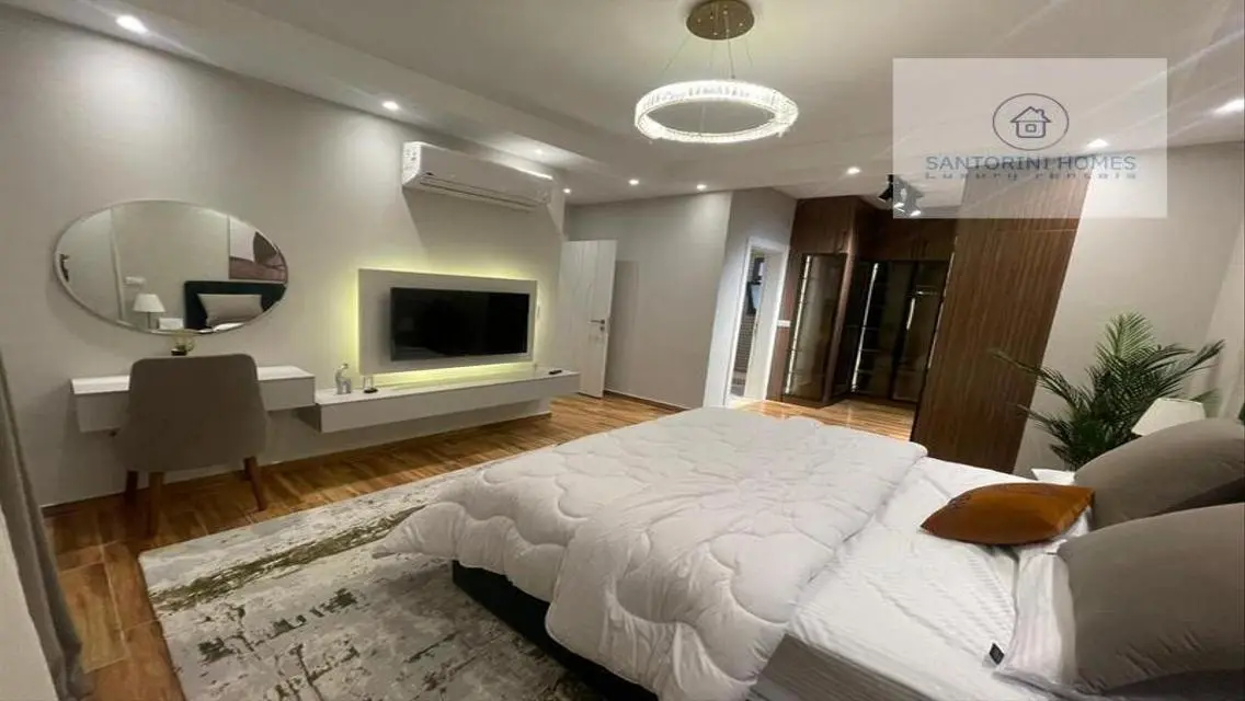Luxury 3-Bedroom Apartment for Rent in Santorini