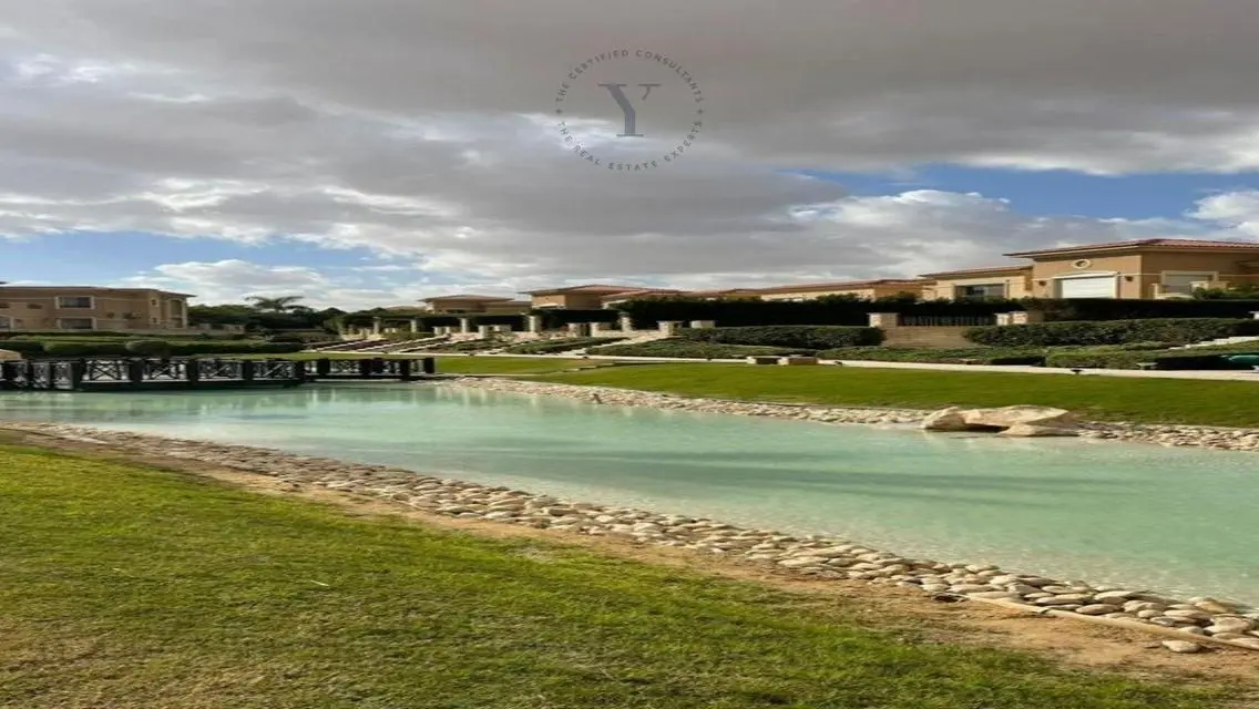 Luxurious 600 sqm Villa with Private Pool and Stunning View