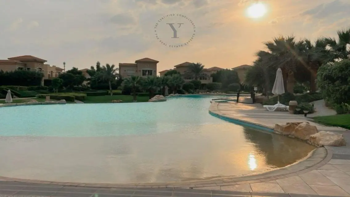 Luxurious 600 sqm Villa with Private Pool and Stunning View