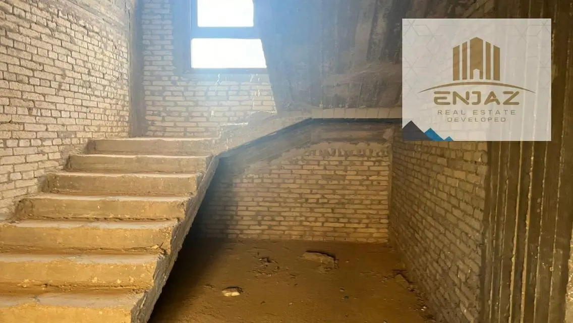 شقة فاخرة للبيع مع جميع وسائل الراحة