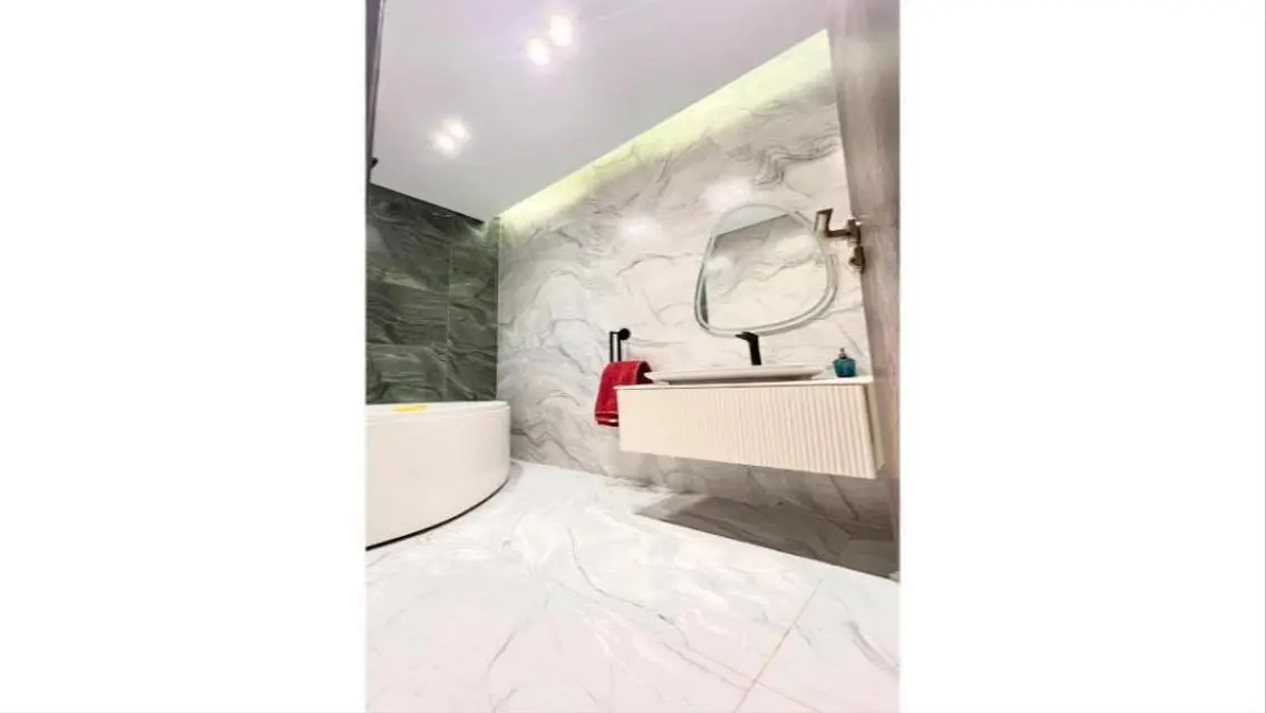 Modern 6-Room Apartment with Elegant Furniture - 10,500,000 EGP