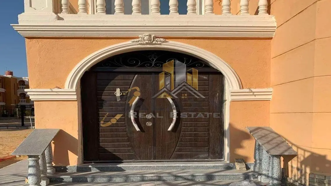 Luxurious Villa for Sale - Exceptional Space Awaits!