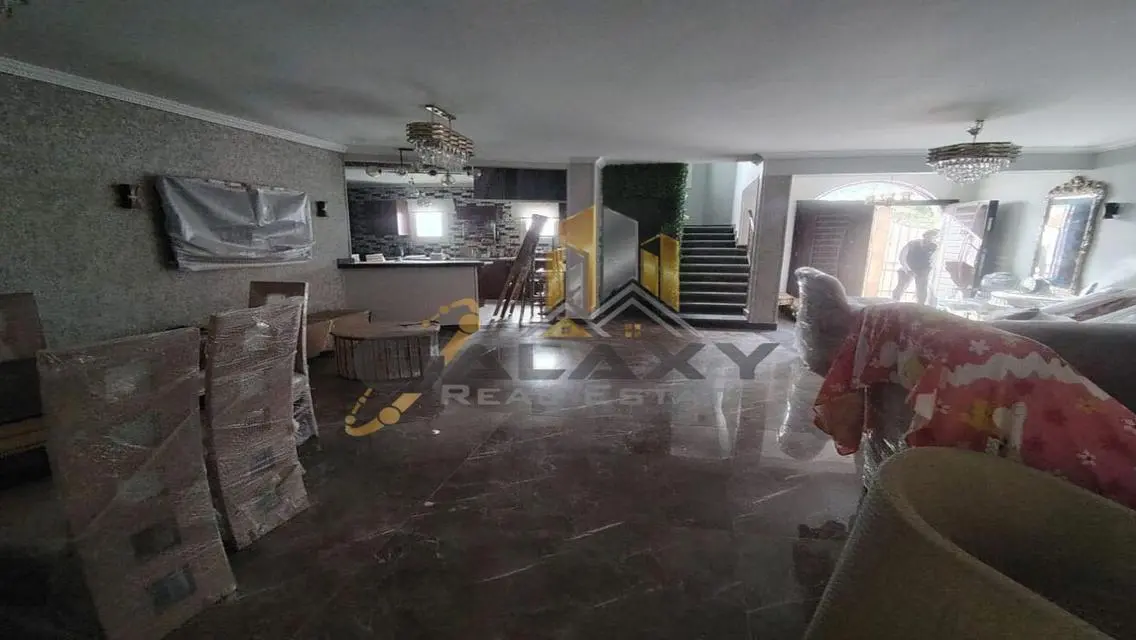 Luxurious Villa for Sale - Exceptional Space Awaits!