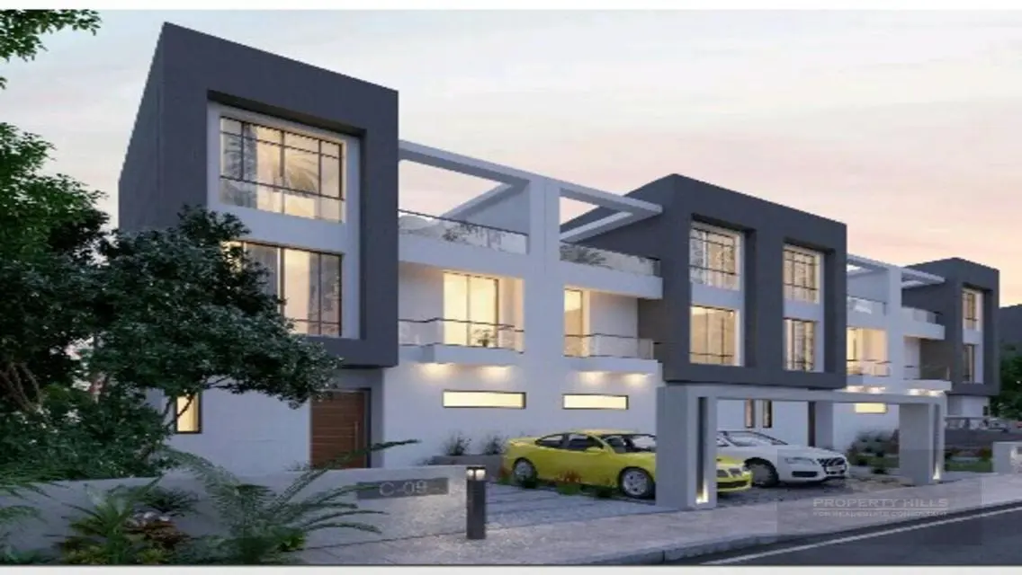 Luxury Apartment with Private Garden and Pool