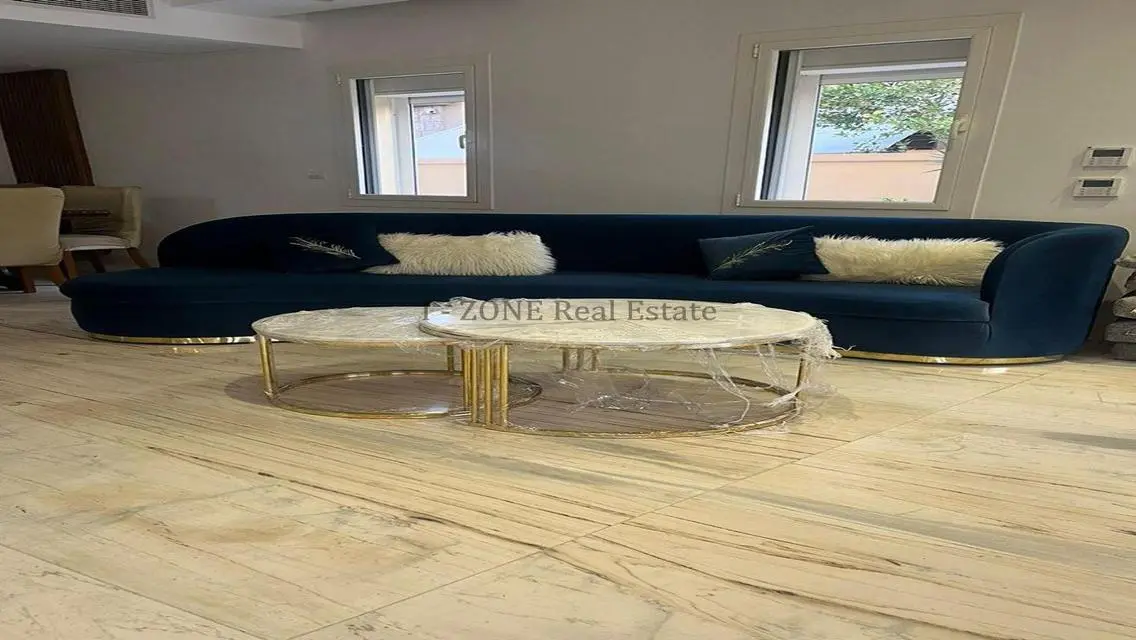 Luxurious Apartment in Mivida - 450 Sqm