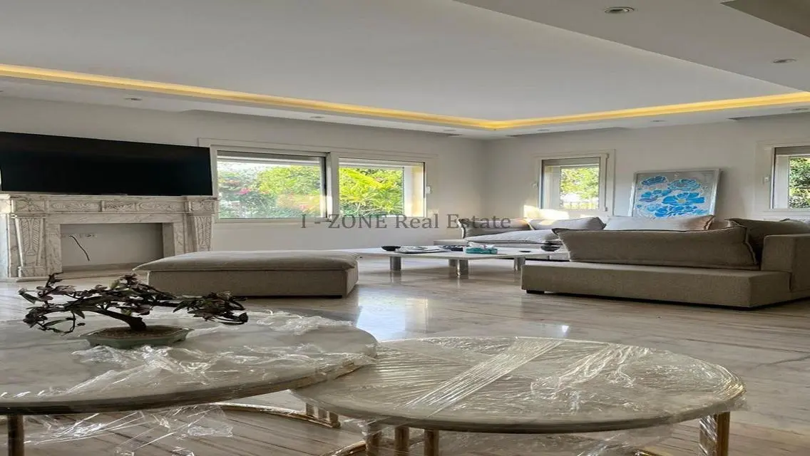Luxurious Apartment in Mivida - 450 Sqm