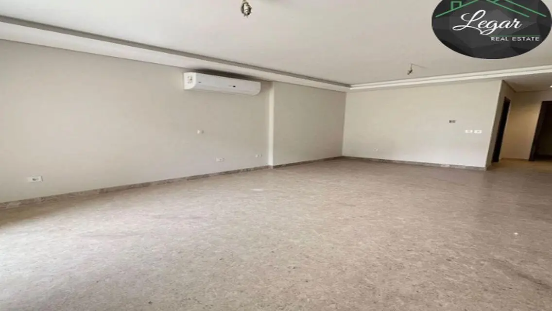Luxury Apartment in Zed 10 at an Attractive Price