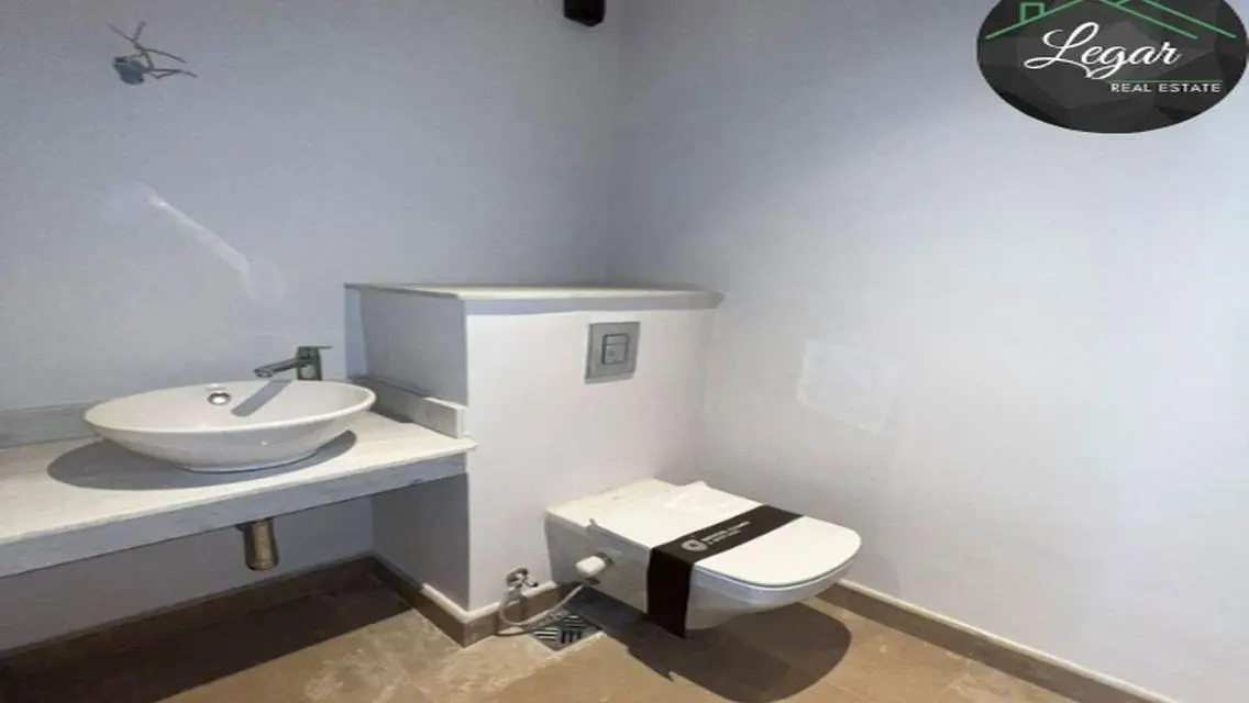 Luxury Apartment in Zed 10 at an Attractive Price
