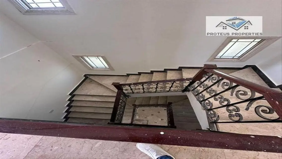 Luxury Villa for Sale with 750 Square Meters in the Heart of the City
