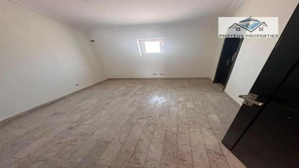 Luxury Villa for Sale with 750 Square Meters in the Heart of the City