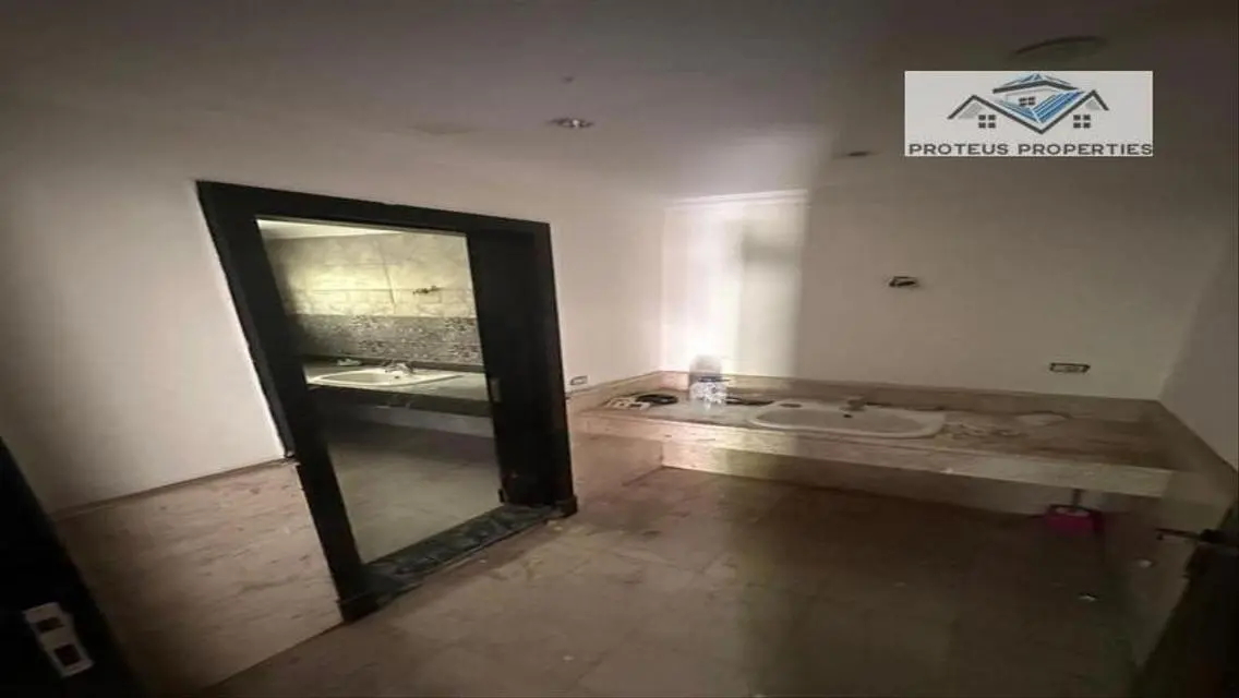 Luxury Villa for Sale with 750 Square Meters in the Heart of the City