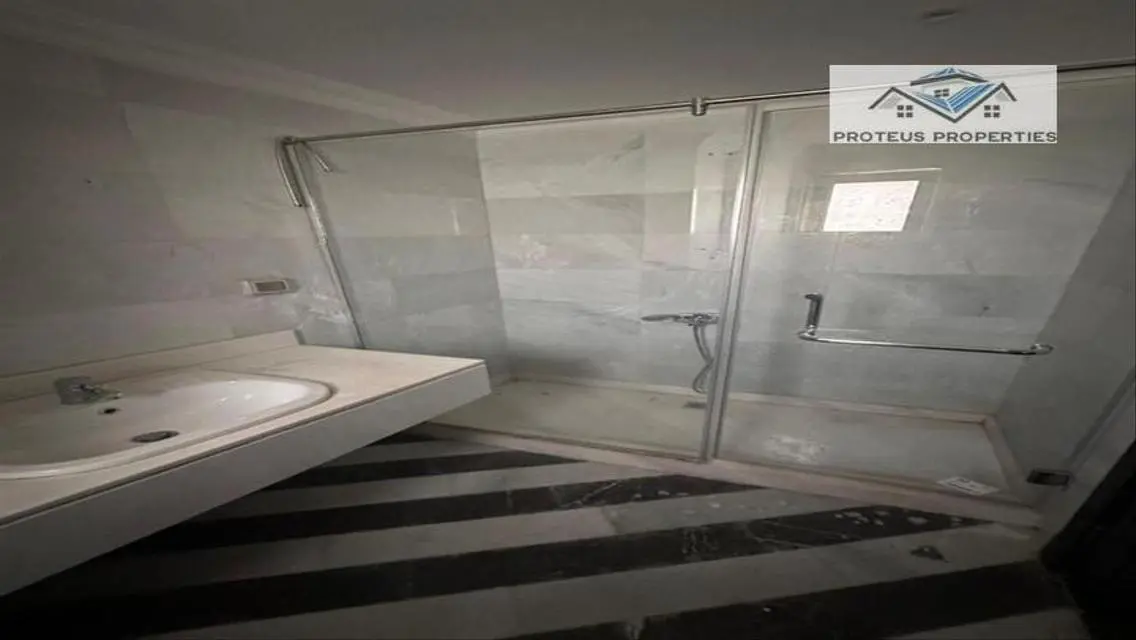 Luxury Villa for Sale with 750 Square Meters in the Heart of the City