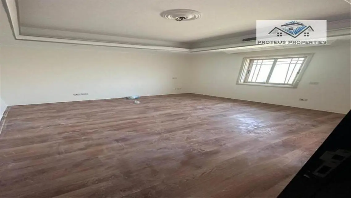 Luxury Villa for Sale with 750 Square Meters in the Heart of the City