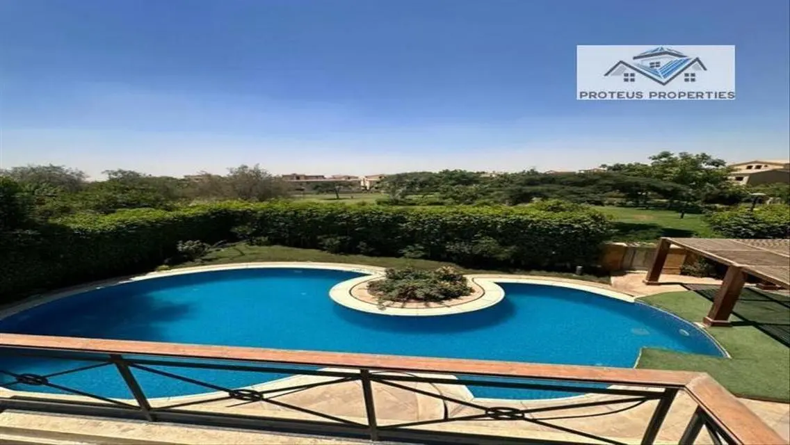 Luxury Villa for Sale with 750 Square Meters in the Heart of the City