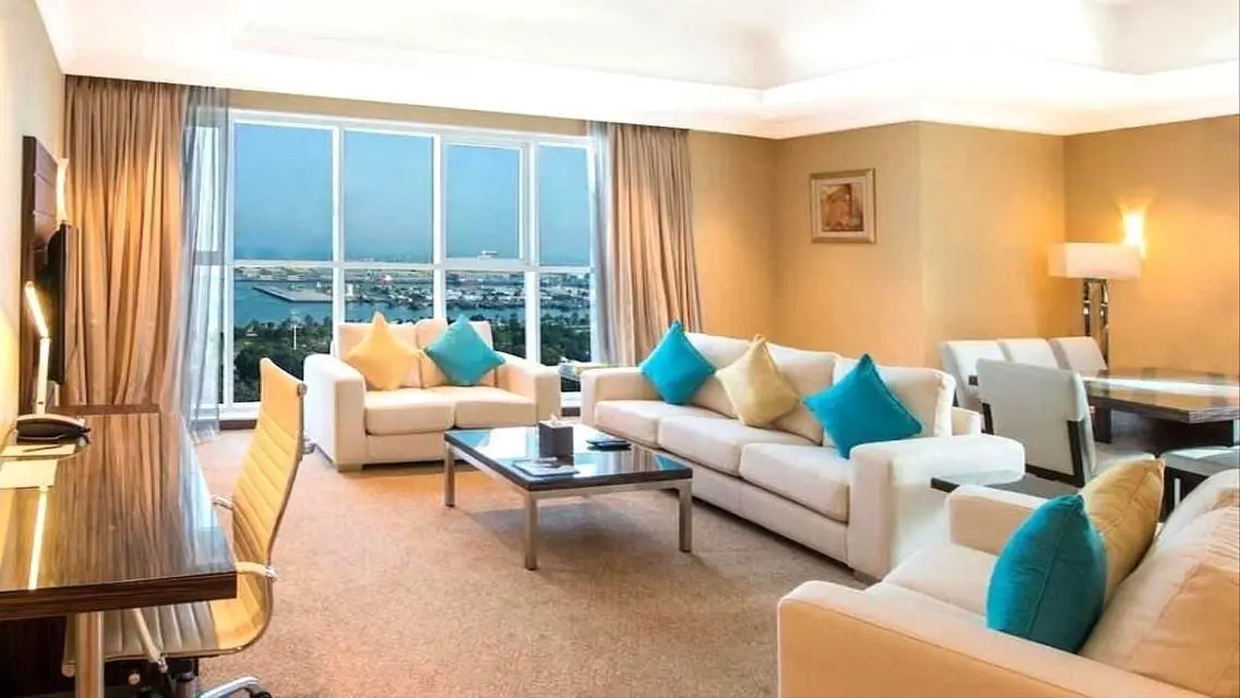 Luxury Villa for Sale with Spacious Area Overlooking Lakes