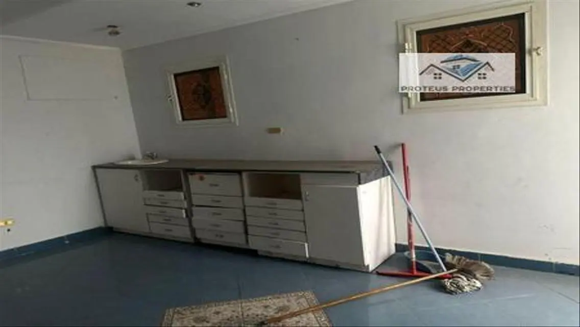 Luxury Apartment with 4 Bedrooms and 1500 Sqm