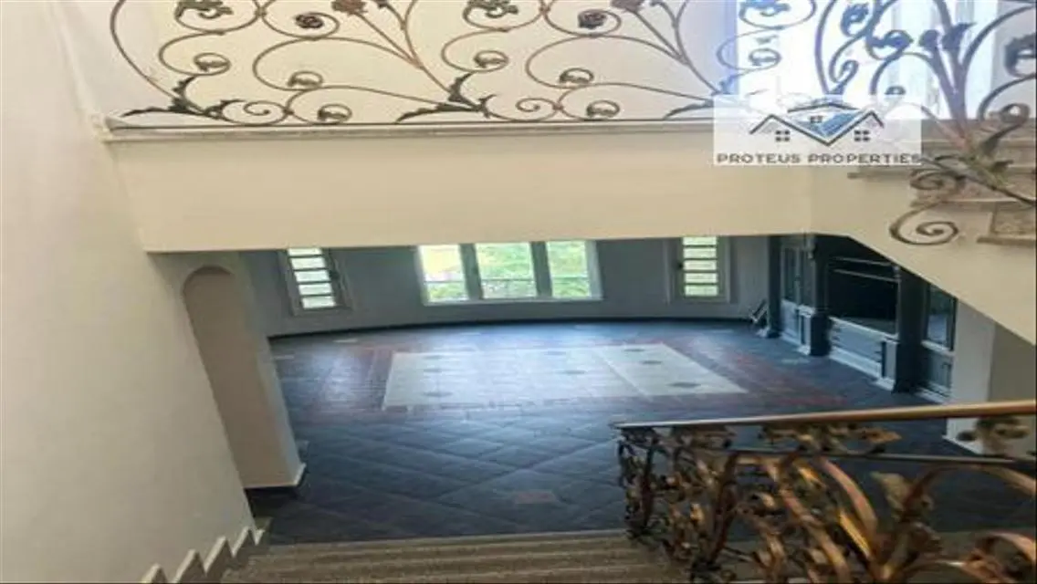 Luxury Apartment with 4 Bedrooms and 1500 Sqm