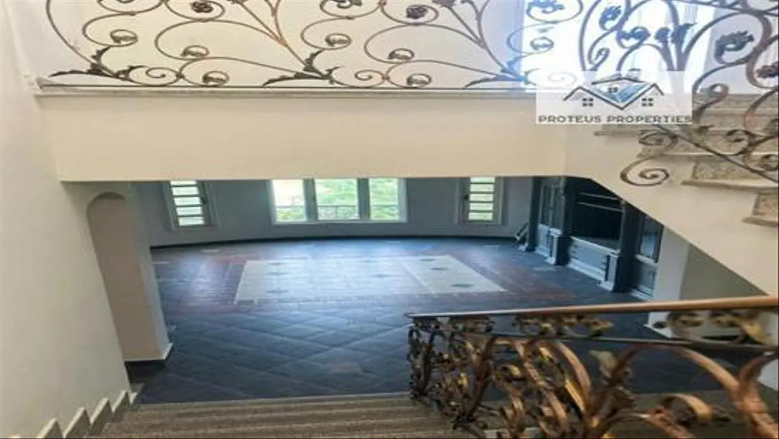 Luxury Apartment with 4 Bedrooms and 1500 Sqm