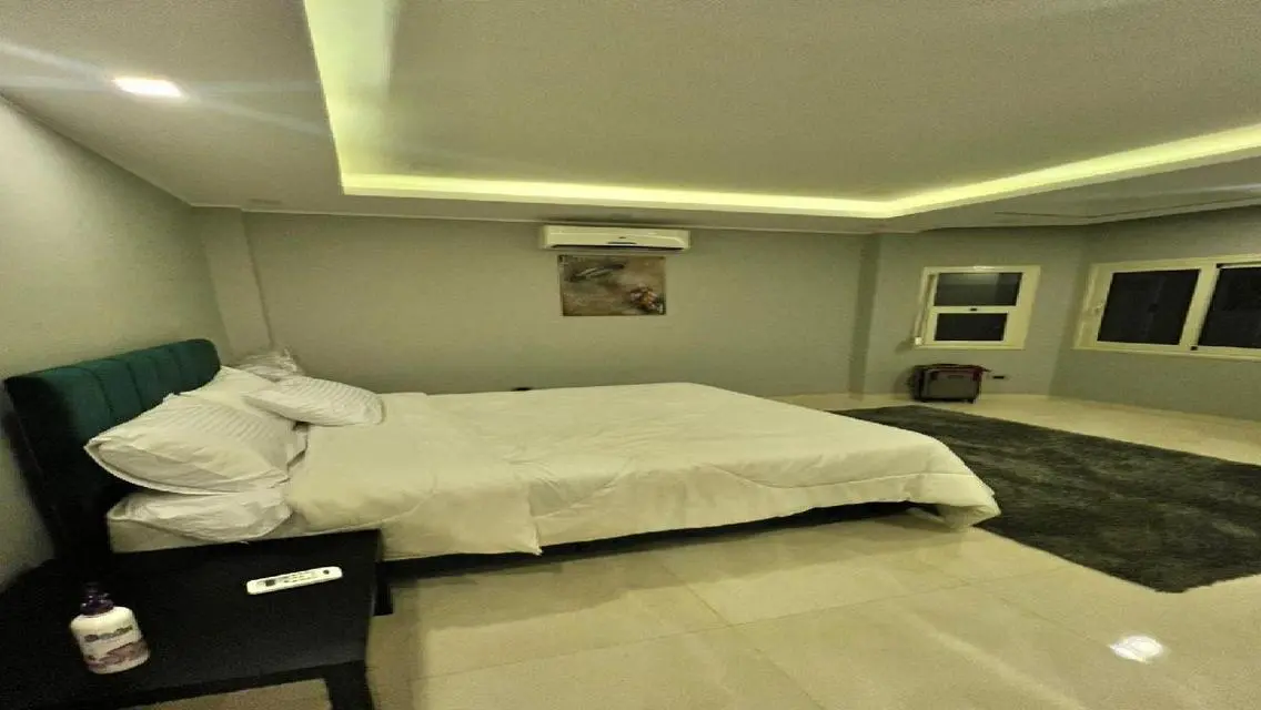 Luxury 4-Bedroom Villa with Private Pool in Grand Residence