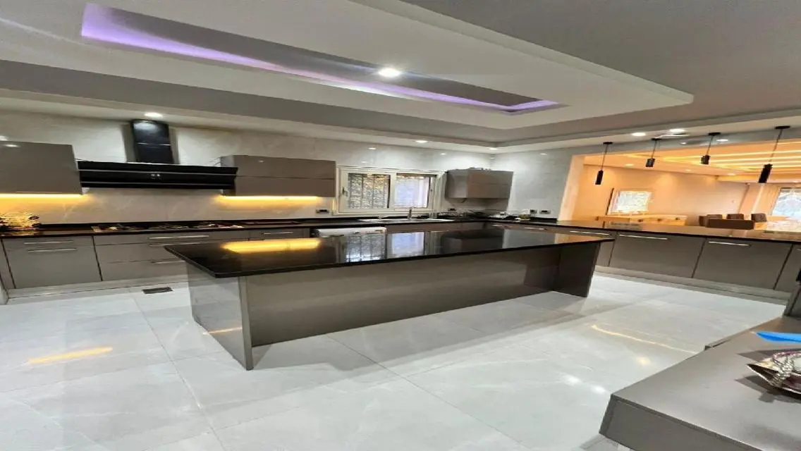 Luxury 4-Bedroom Villa with Private Pool in Grand Residence