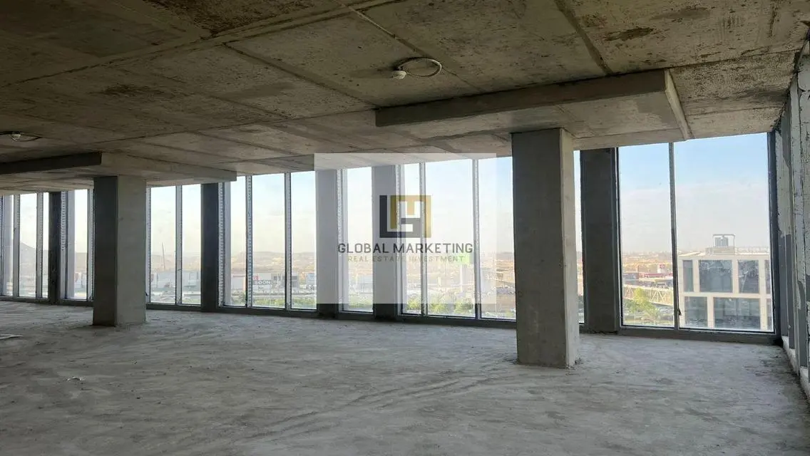 600m² Office for Rent