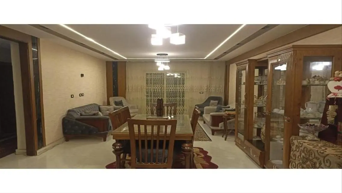 شقة فاخرة للبيع في منطقة مميزة