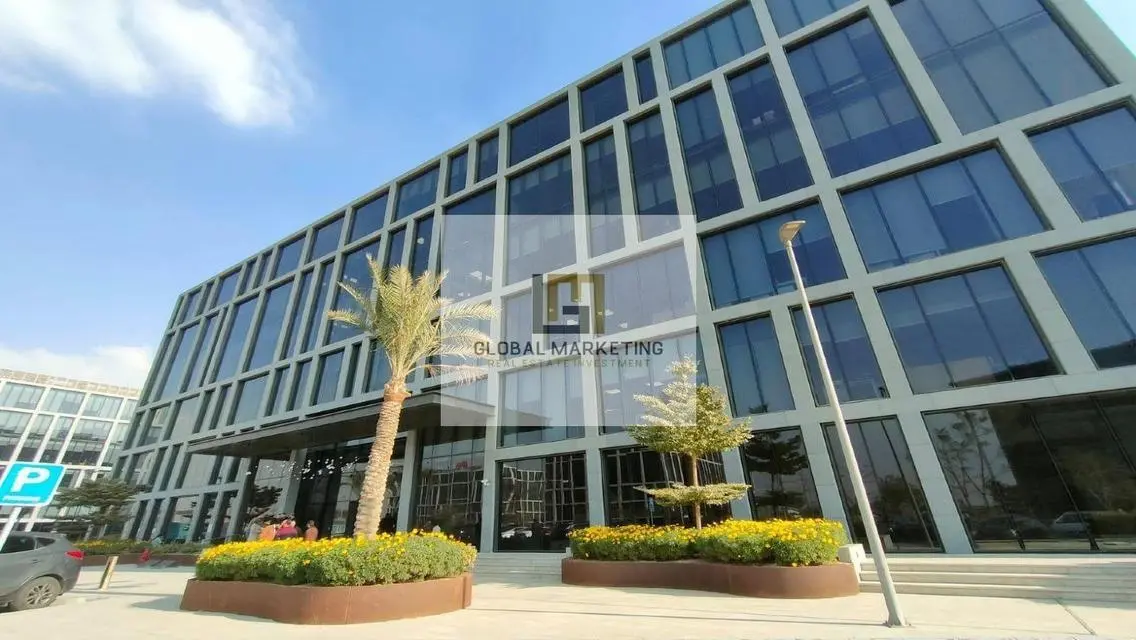 Modern Office for Rent - 700 Square Meters