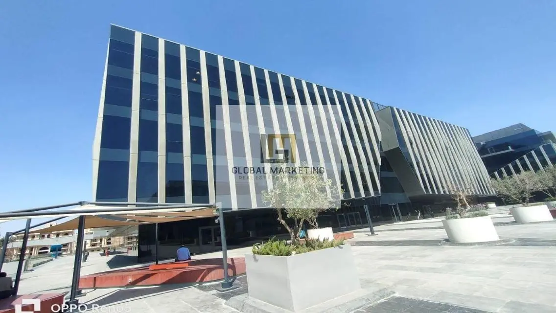 Office for Rent - 240 Square Meters in the Heart of the City