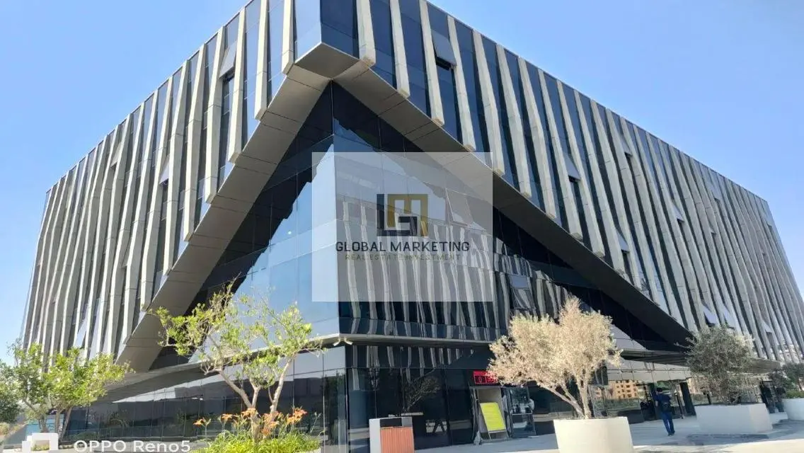 Office for Rent - 240 Square Meters in the Heart of the City