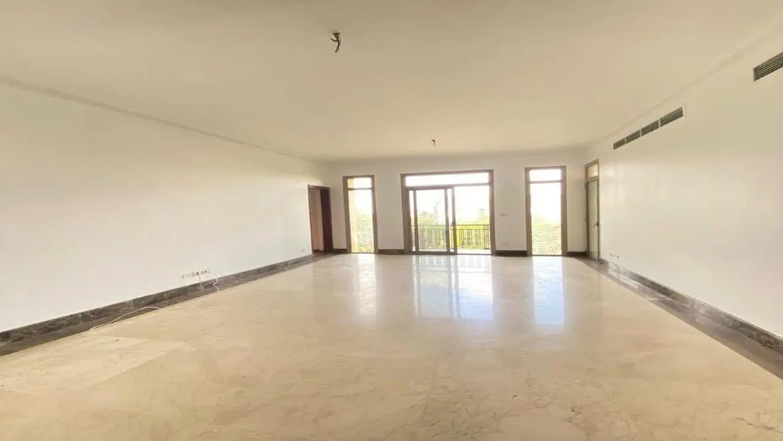 فيلا فاخرة بمساحة 750 متر² للبيع