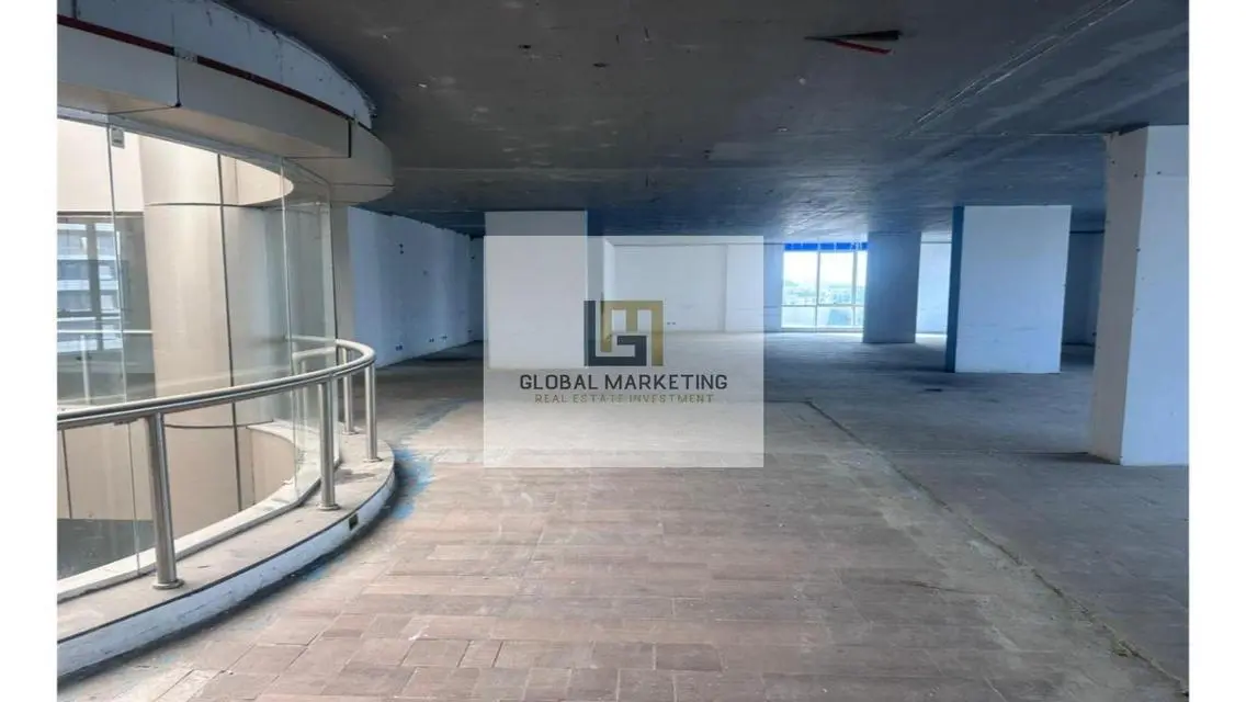 شقة حديثة للإيجار بمساحة 1500 متر