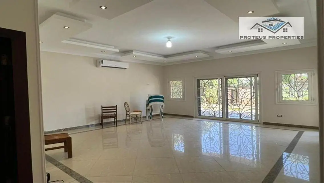 فيلا فاخرة للبيع بسعر 120000