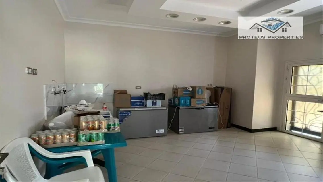 فيلا فاخرة للبيع بسعر 120000