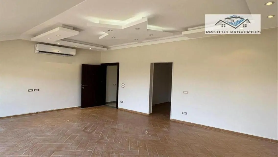 فيلا فاخرة للبيع بسعر 120000