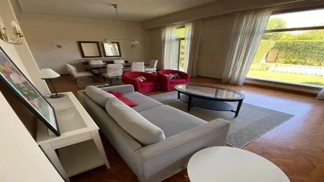 Luxury Property with Private Garden and Pool