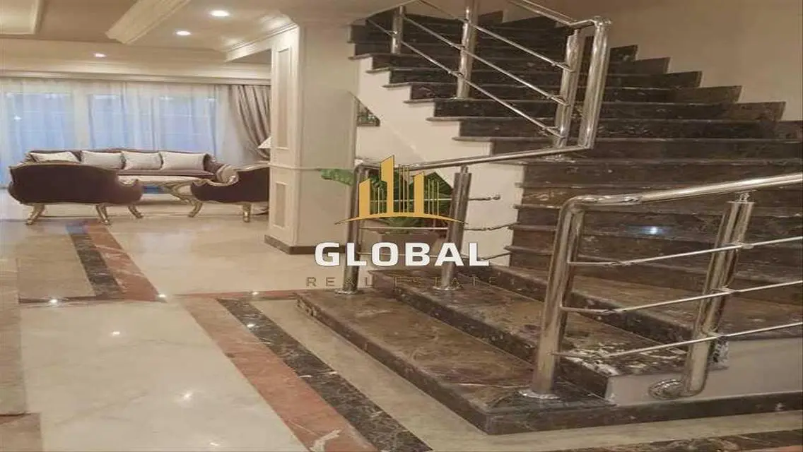 شقة رائعة بمساحة 252 متر في قلب المدينة