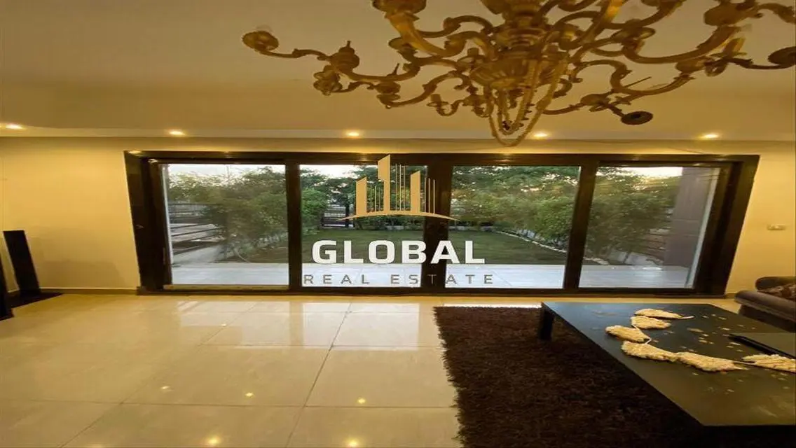 3 Bedroom Apartment in Hyde Park