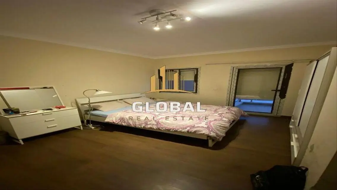 3 Bedroom Apartment in Hyde Park